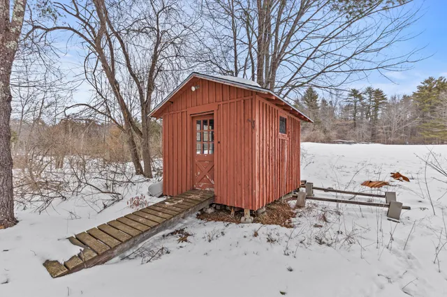 $525,000 | 937 Duck Pond Road, Westbrook, ME 04092