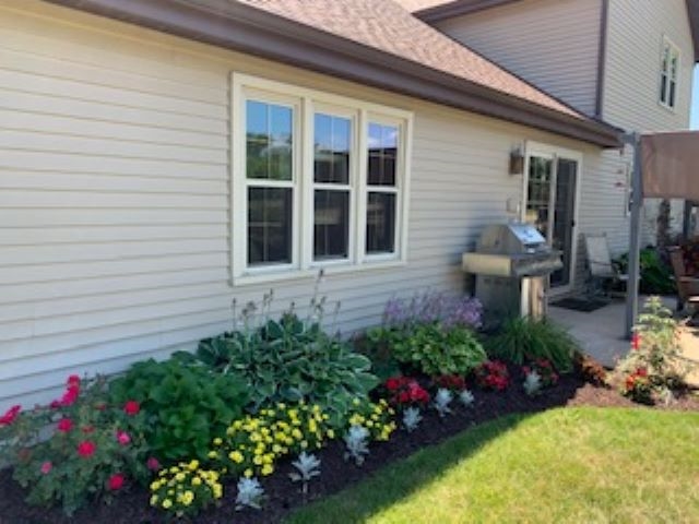 10007 Iron Bridge Road Roanoke, IN 46783 - Photo 6 of 23