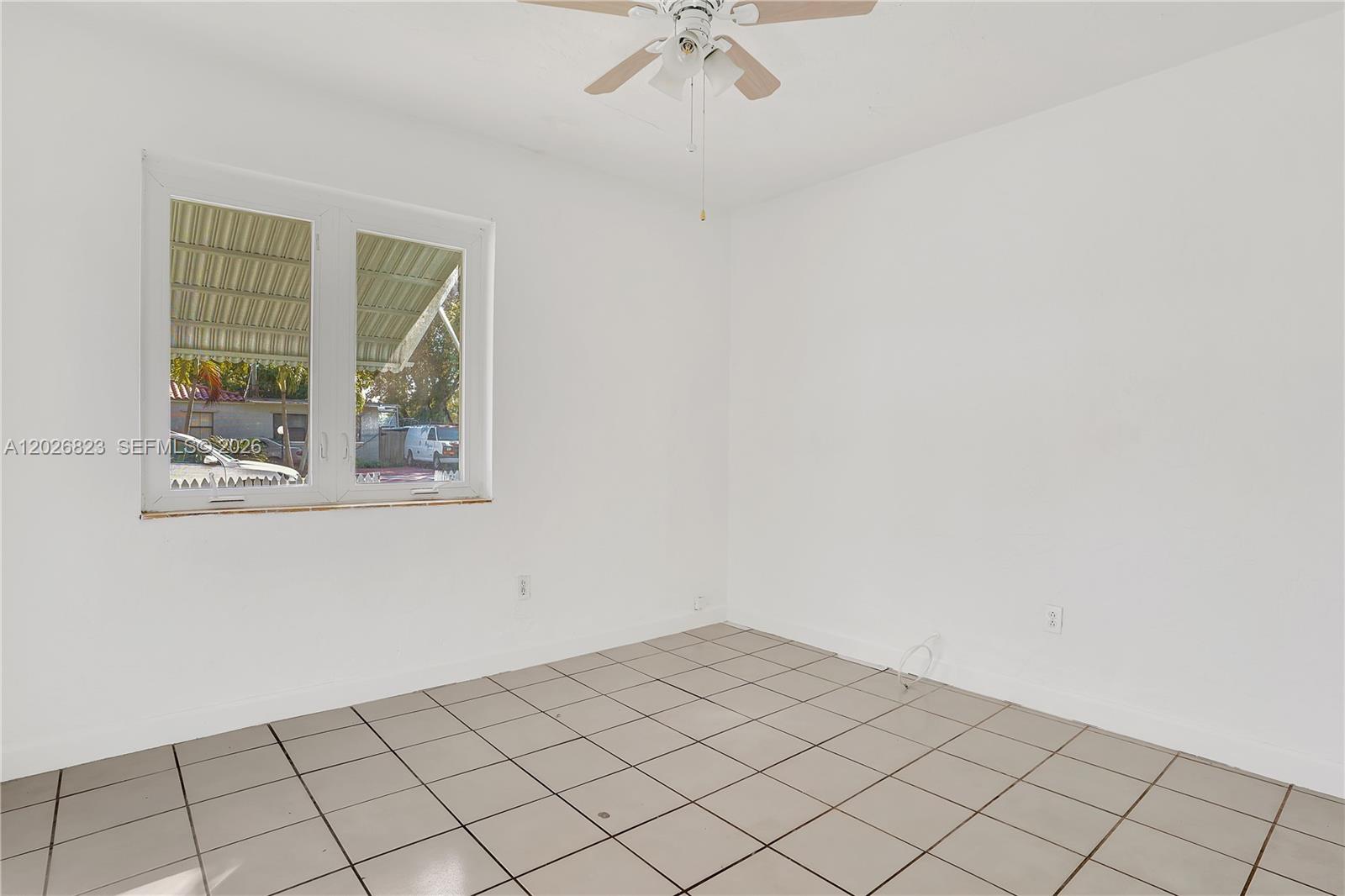 5985 Southwest 41st Street, Unit FRONT Miami, FL 33155 - Photo 11 of 19