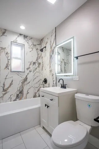 $264,900 | 12421 Honore Street, Calumet Park, IL 60827