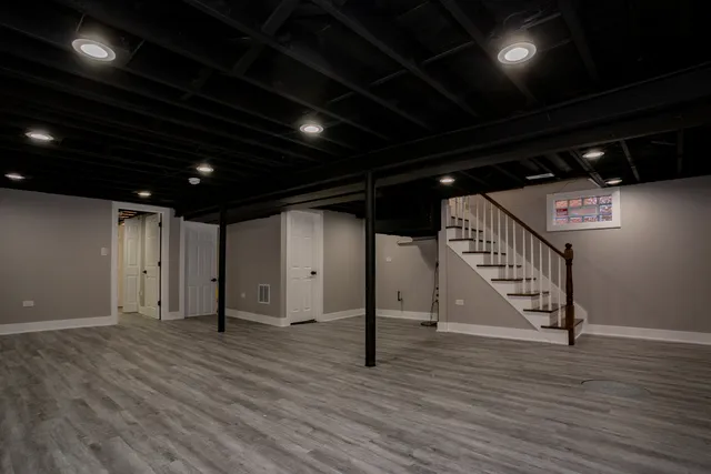 $264,900 | 12421 Honore Street, Calumet Park, IL 60827