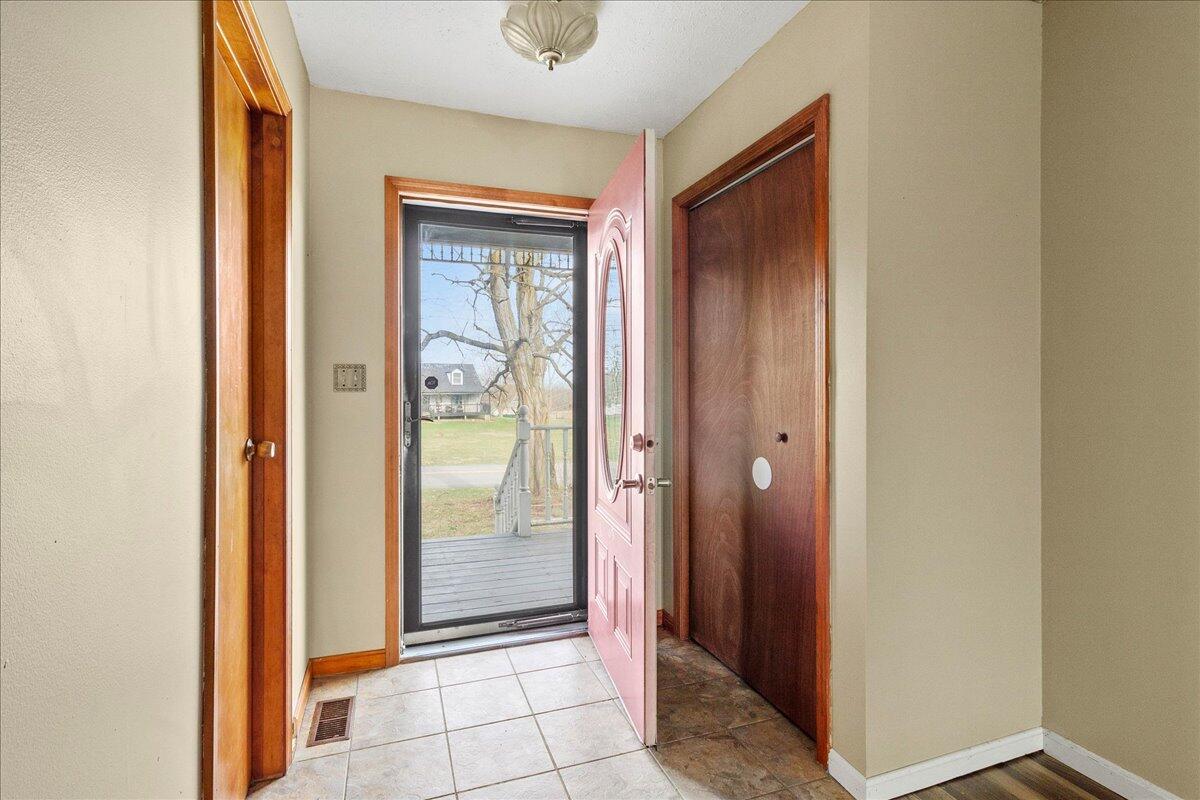 5228 C R 39 Huntsville, OH 43324 - Photo 9 of 53