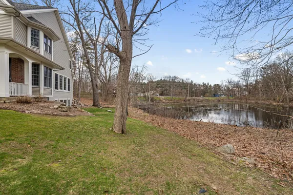 $735,000 | 8049 Barony Point, Mattawan, MI 49071