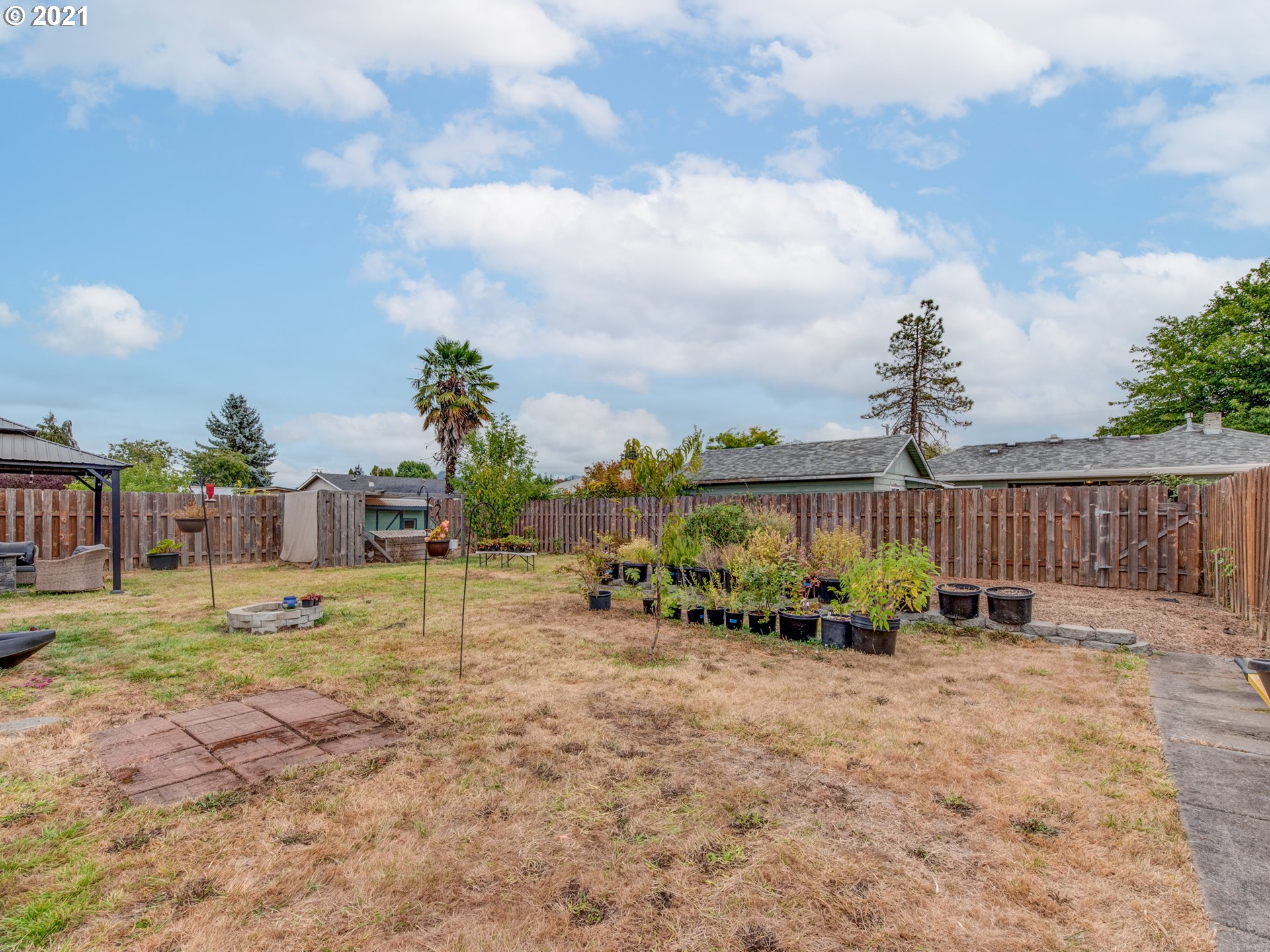 369 37th Street Springfield, OR 97478 - Photo 16 of 20