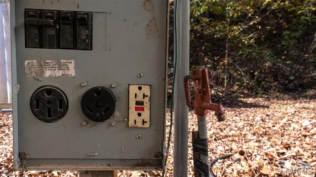 $337,500 | 11429 County Road 442, Redford, MO 63665