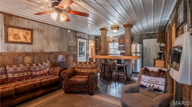 $337,500 | 11429 County Road 442, Redford, MO 63665