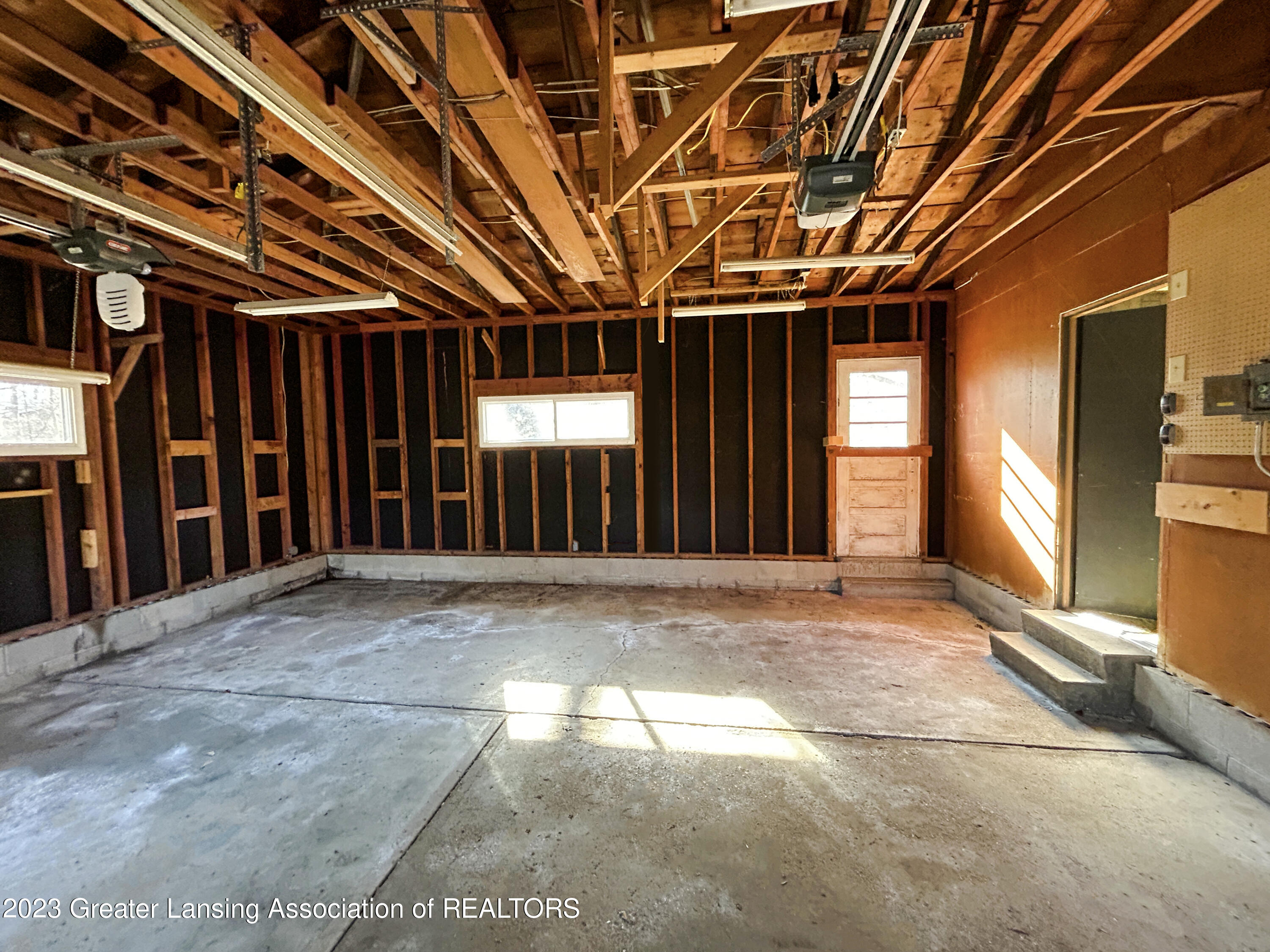 745 Prairie Creek Road Ionia, MI 48846 - Photo 20 of 21 20230329_210659174_iOS