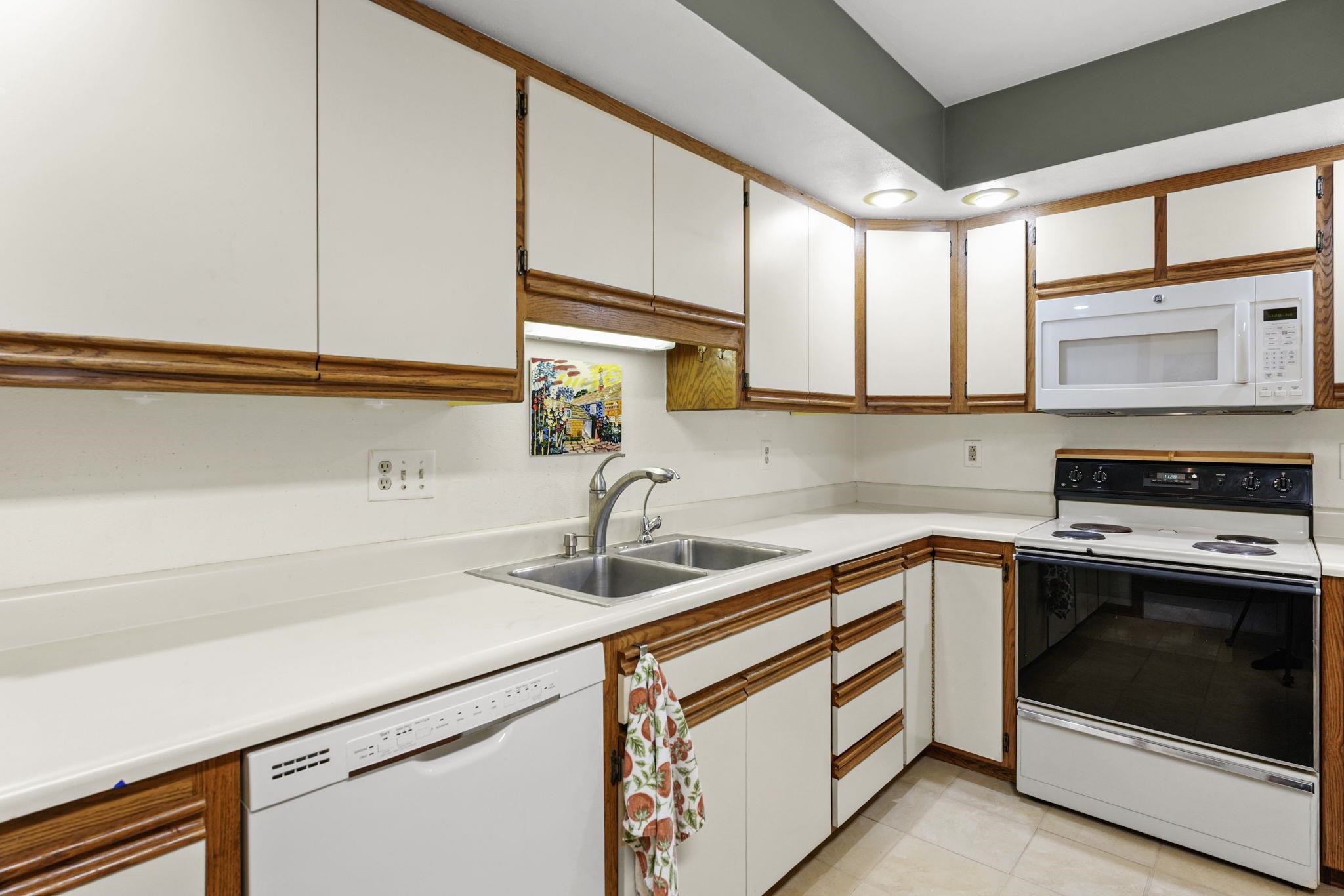 821 North Gammon Road Madison, WI 53717 - Photo 13 of 51