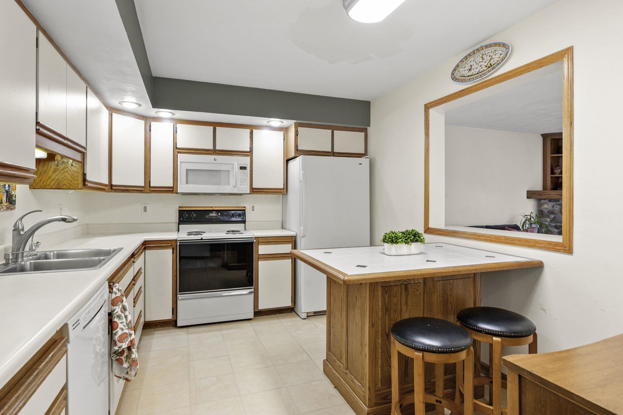 821 North Gammon Road Madison, WI 53717 - Photo 2 of 51