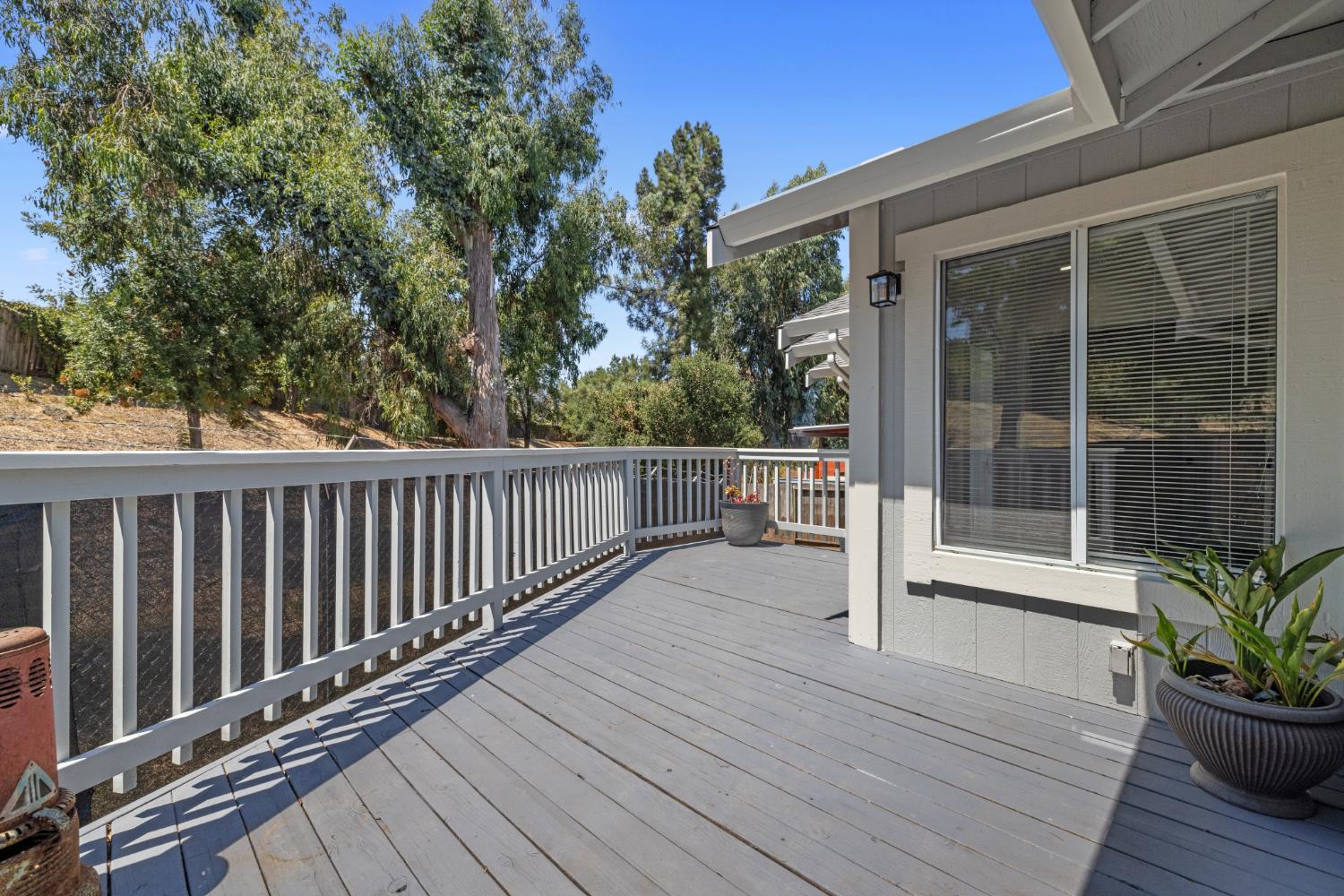 512 Garretson Avenue Rodeo, CA 94572 - Photo 10 of 12 Gallery Image 10