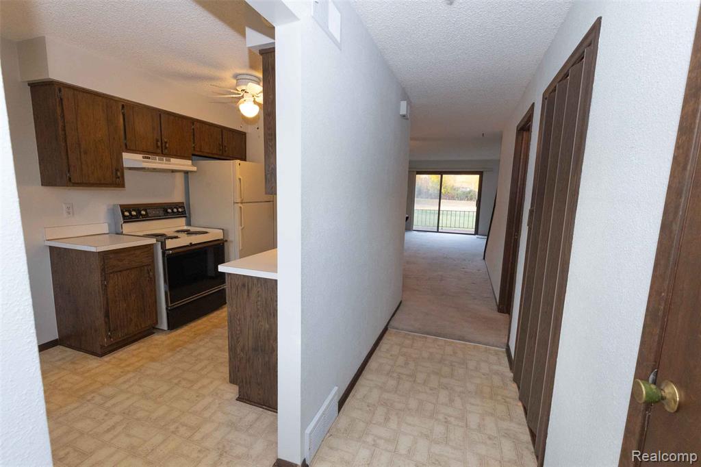 125 Cuttle Road, Unit 44 Marysville, MI 48040 - Photo 4 of 46