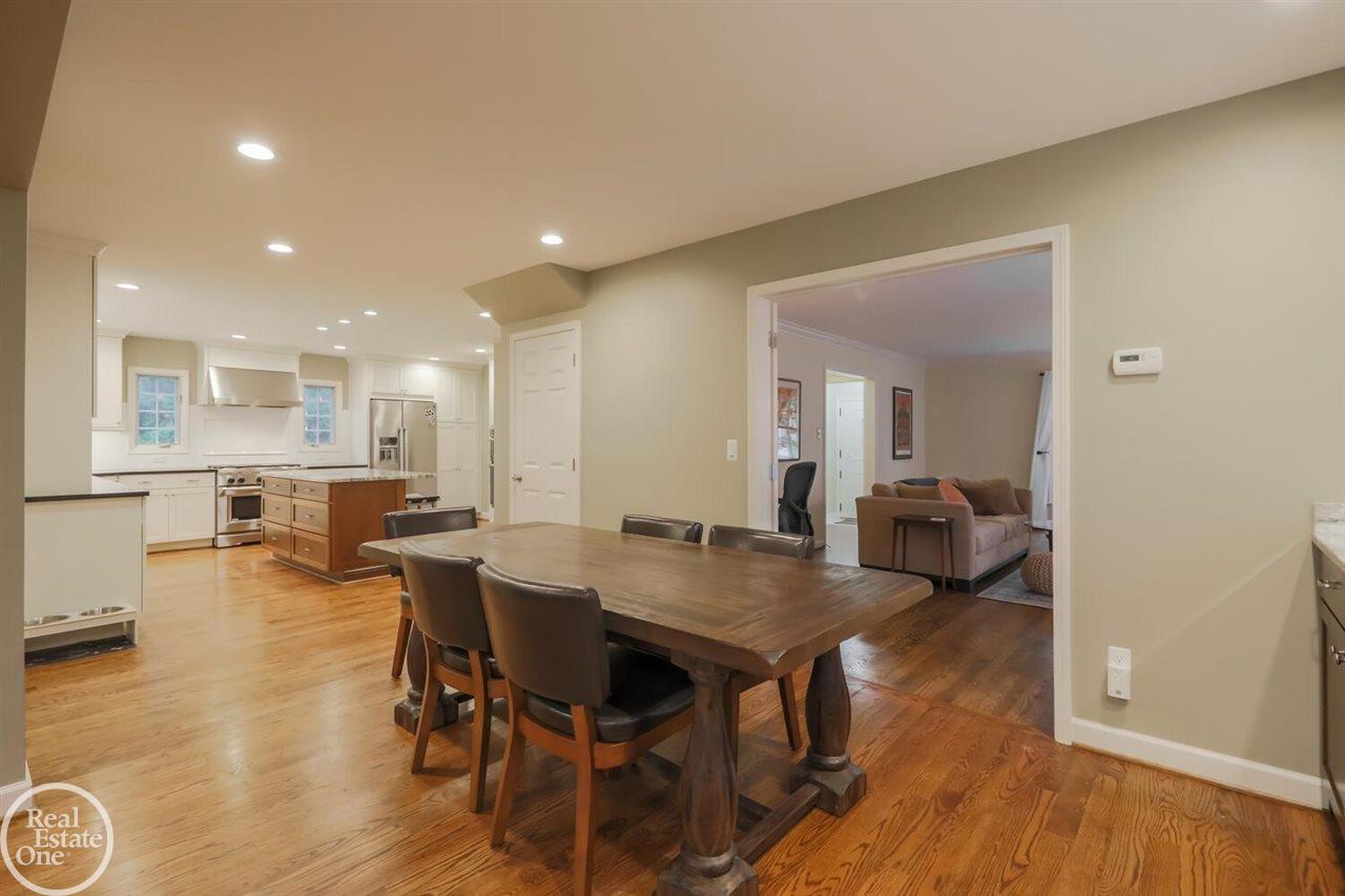 1208 Audubon Road Grosse Pointe, MI 48230 - Photo 18 of 38 50061752-17.JPG