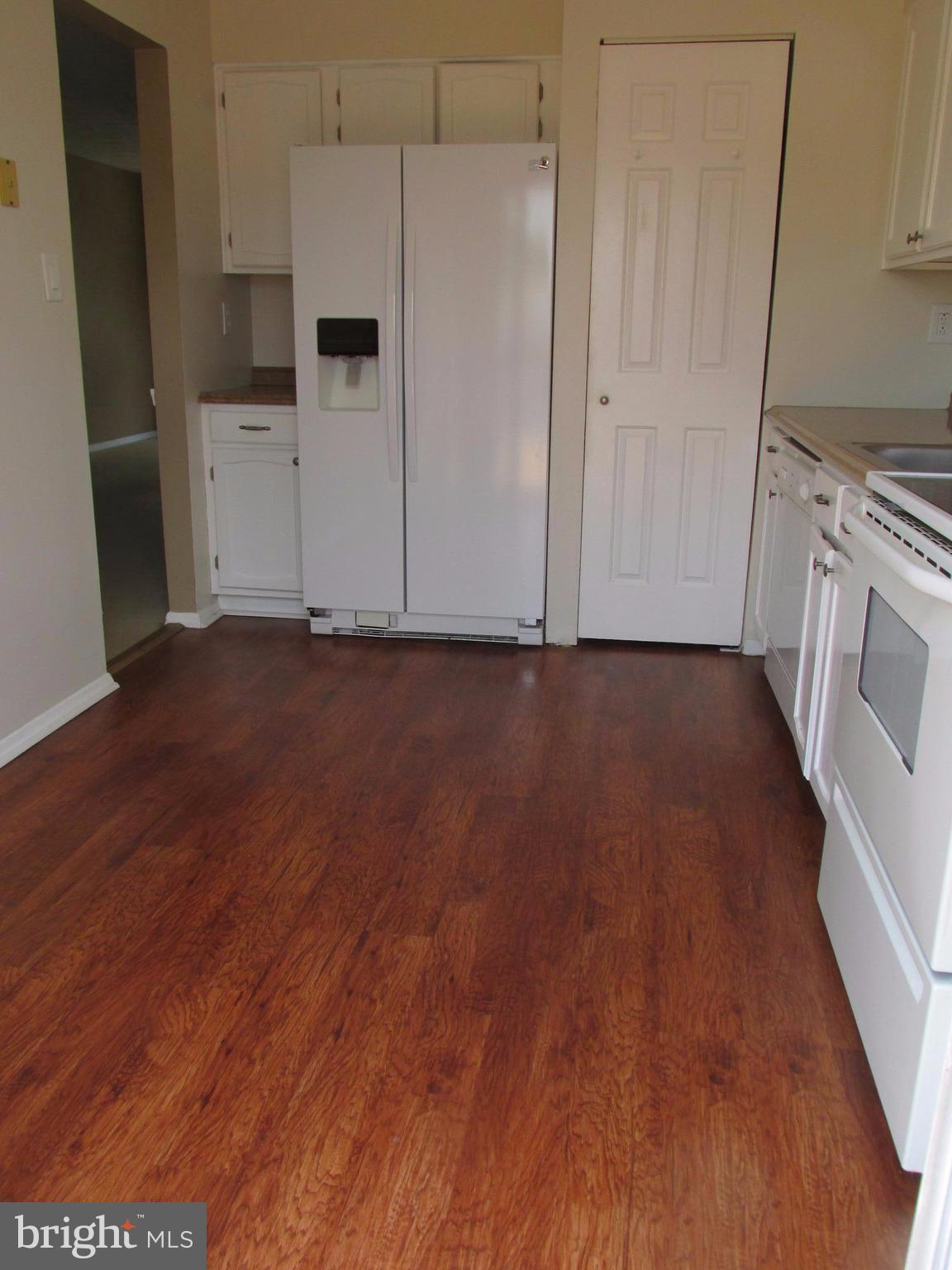 16 Sylvan Oak Way Nottingham, MD 21236 - Photo 4 of 30 Kitchen