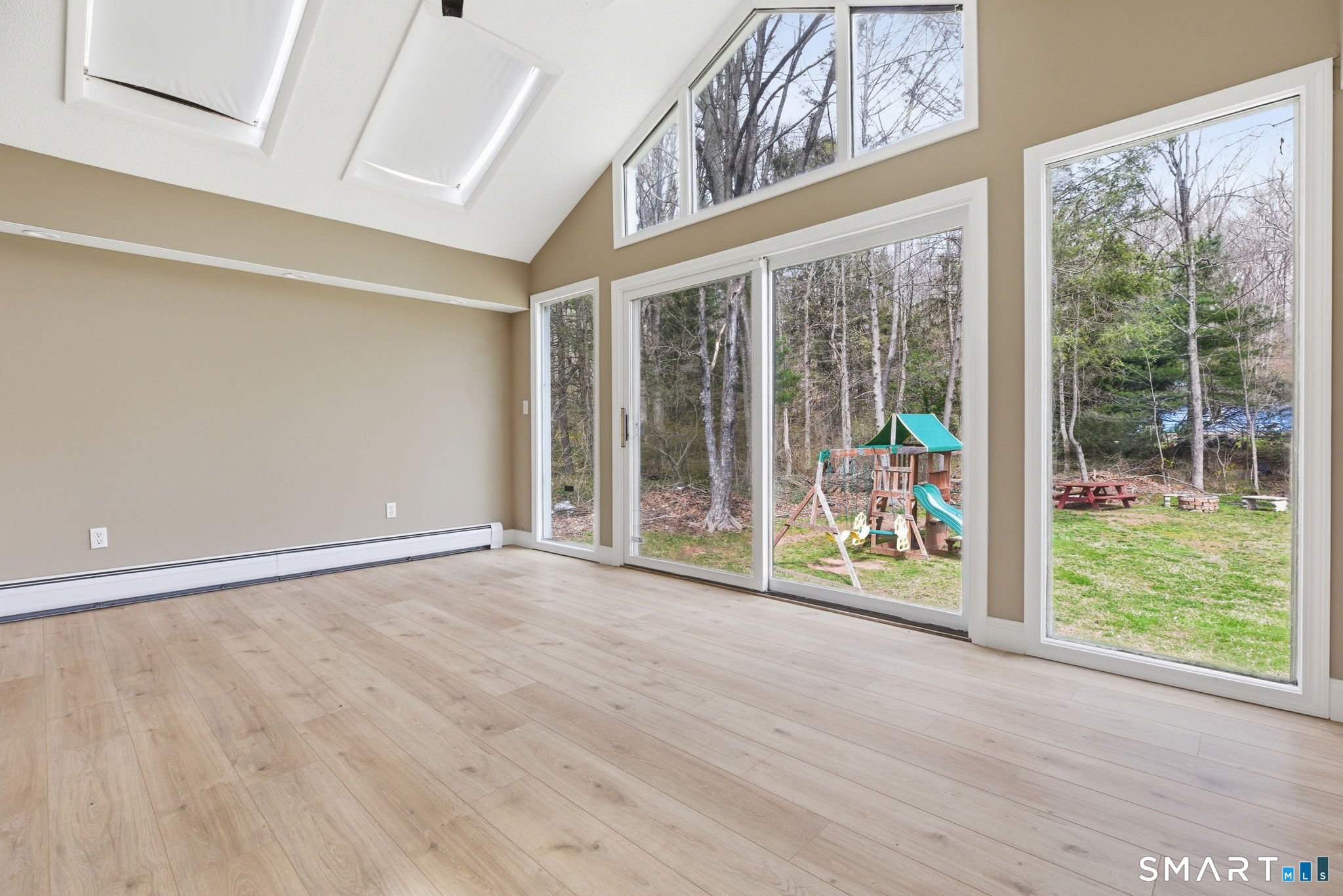 44 Brinsmade Road Hamden, CT 06514 - Photo 19 of 39