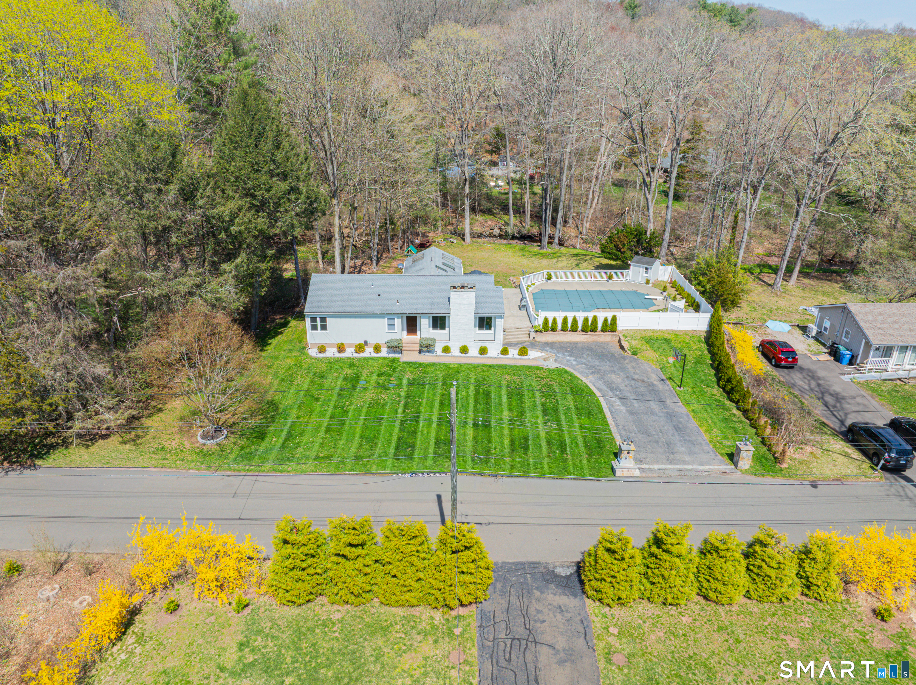 44 Brinsmade Road Hamden, CT 06514 - Photo 33 of 39