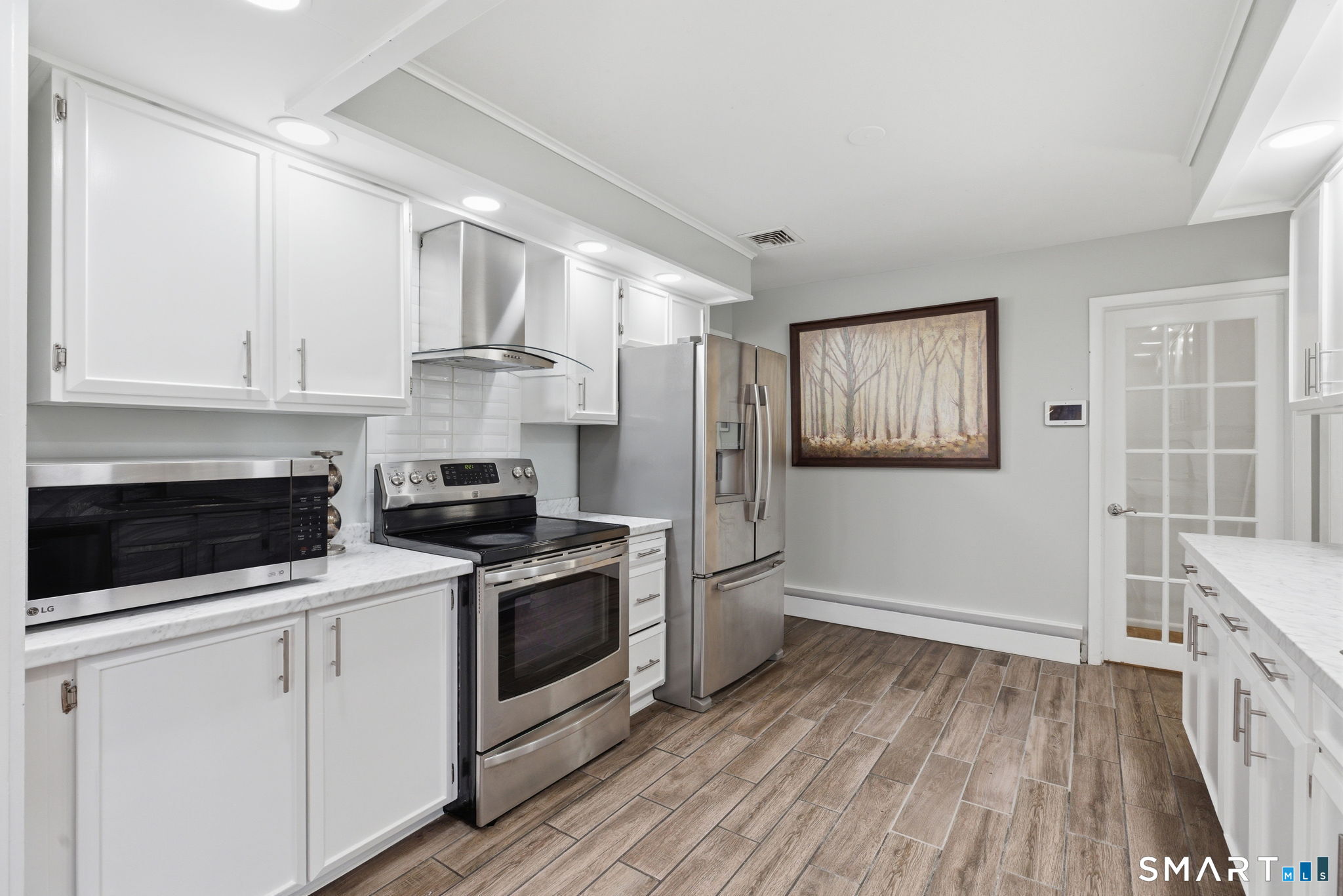 44 Brinsmade Road Hamden, CT 06514 - Photo 7 of 39