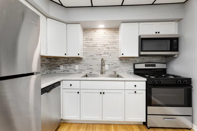 $294,900 | 1909-1911 Kane Street, La Crosse, WI 54603