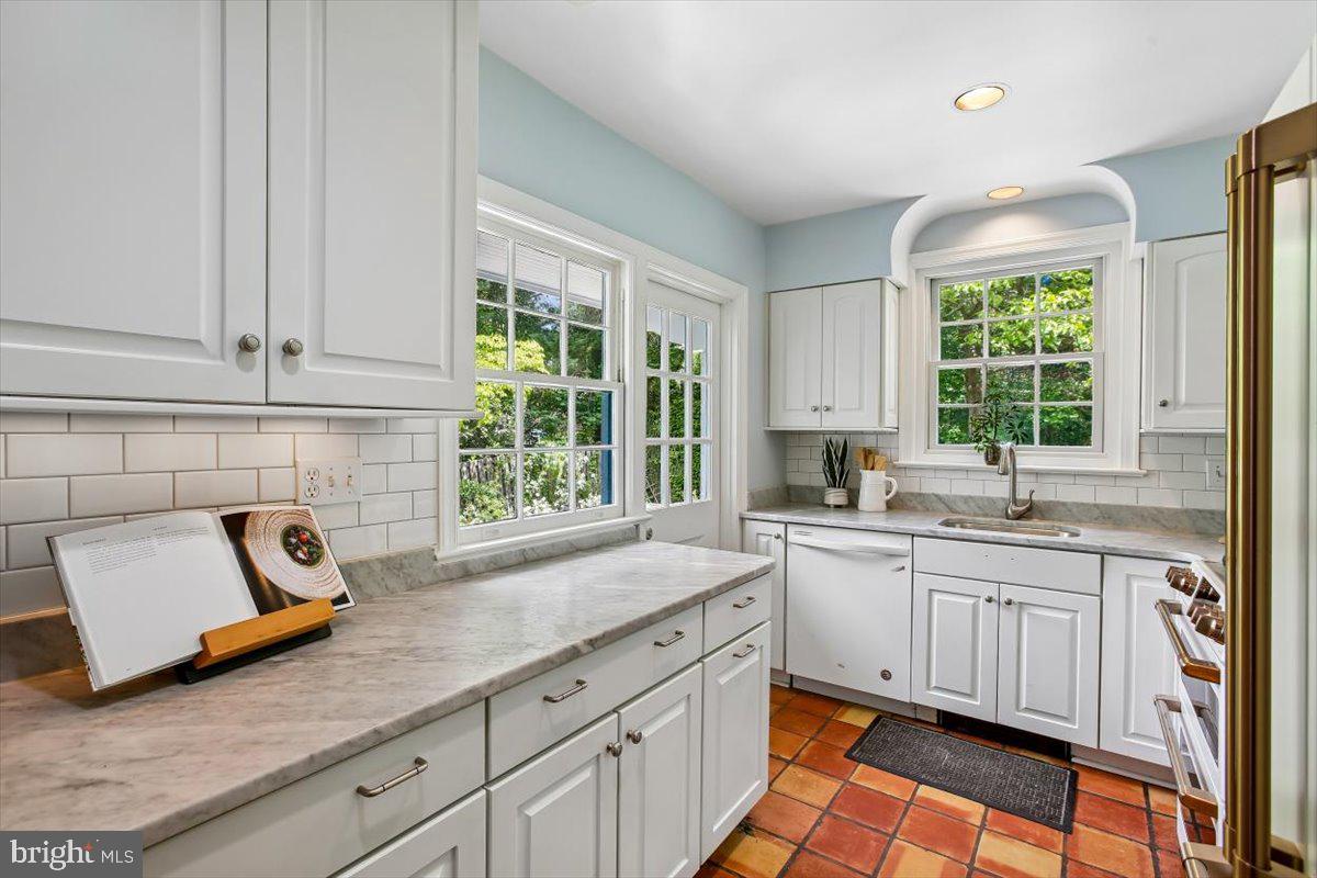 7505 Glendale Road Chevy Chase, MD 20815 - Photo 13 of 59