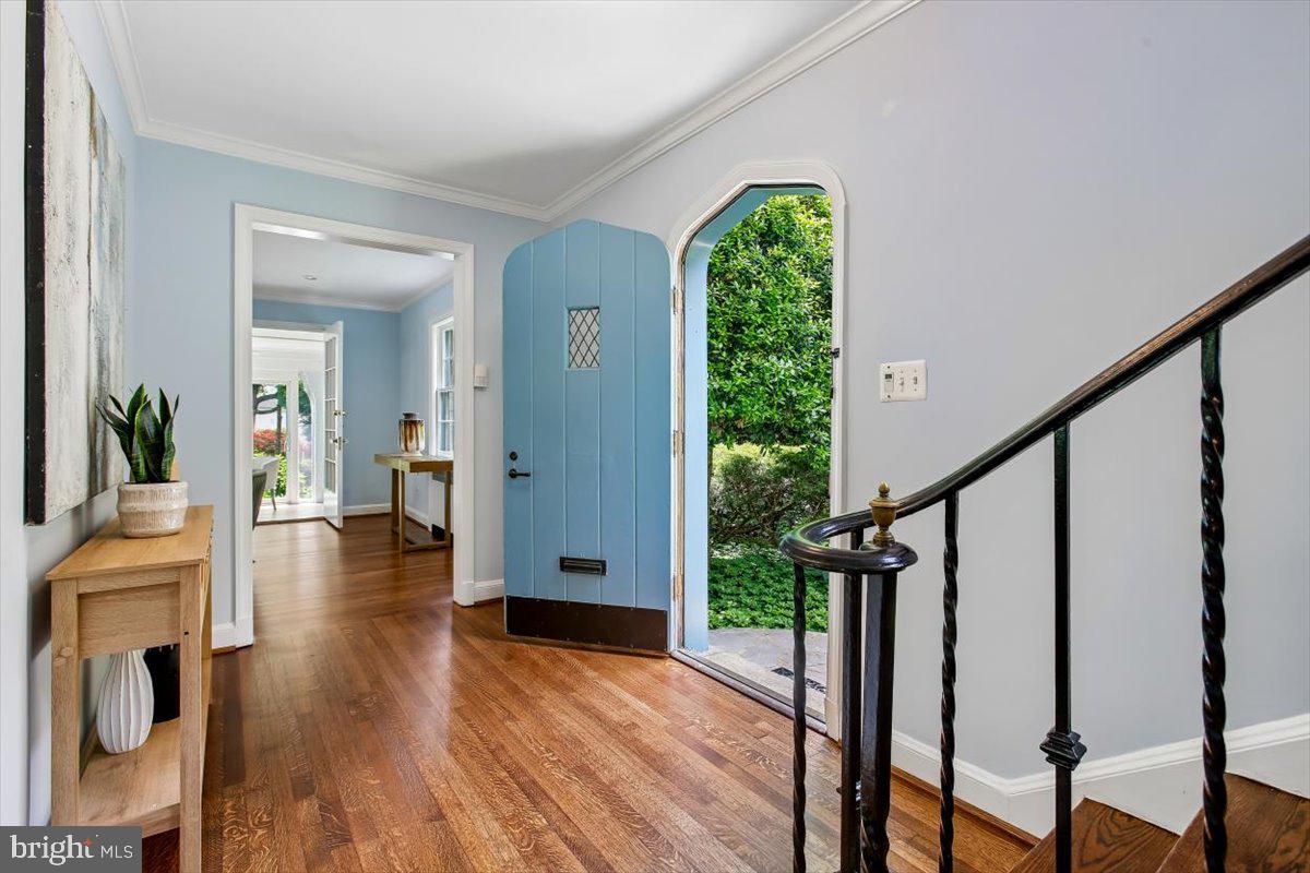 7505 Glendale Road Chevy Chase, MD 20815 - Photo 2 of 59 Gracious Foyer