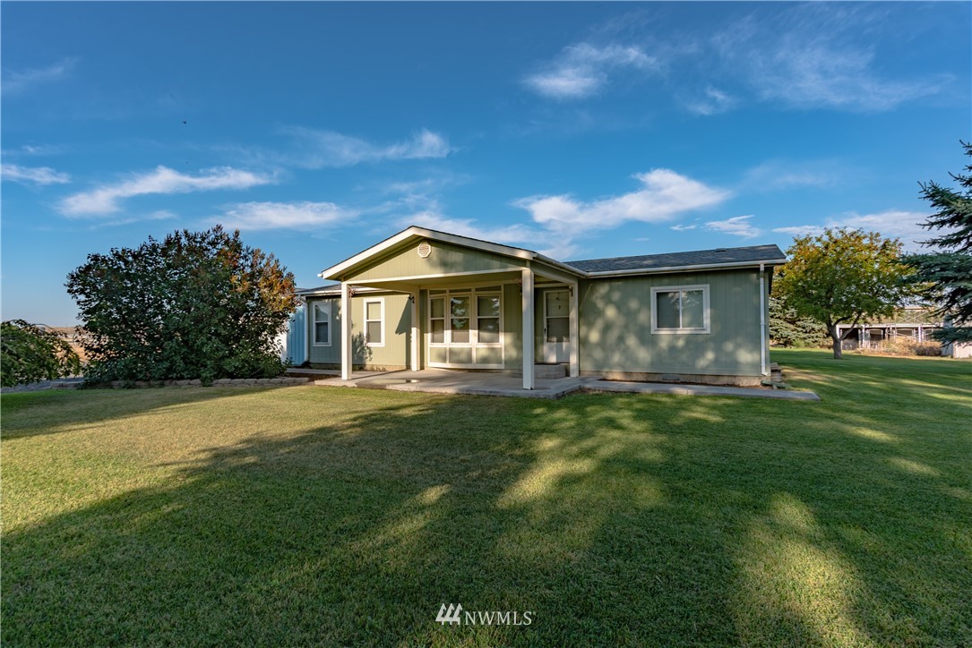 5357 Rd K Northeast Moses Lake, WA 98837 - Photo 1 of 25