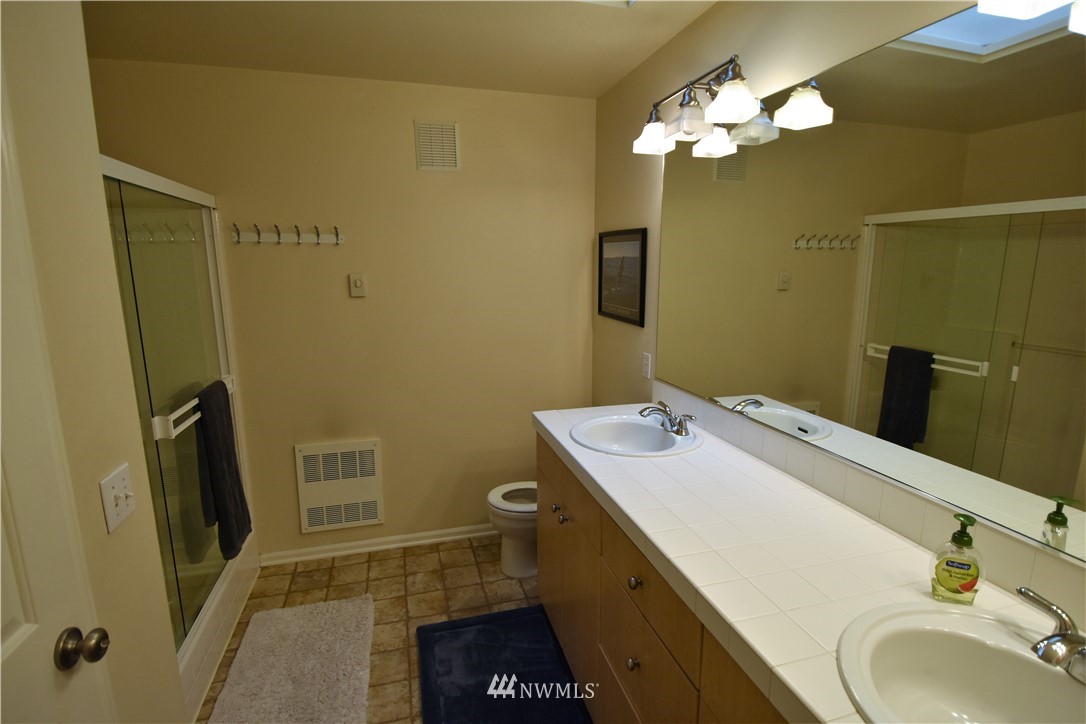211 South 48th Street, Unit C Renton, WA 98055 - Photo 13 of 19 Gallery Image 13