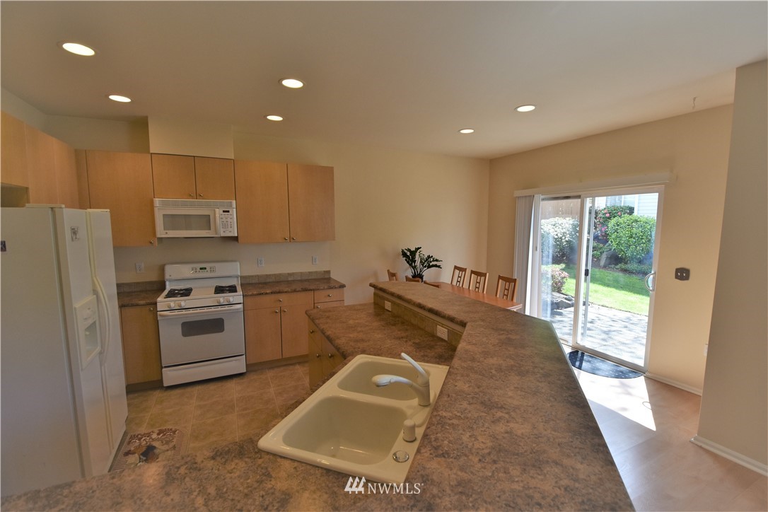 211 South 48th Street, Unit C Renton, WA 98055 - Photo 3 of 19 Gallery Image 3