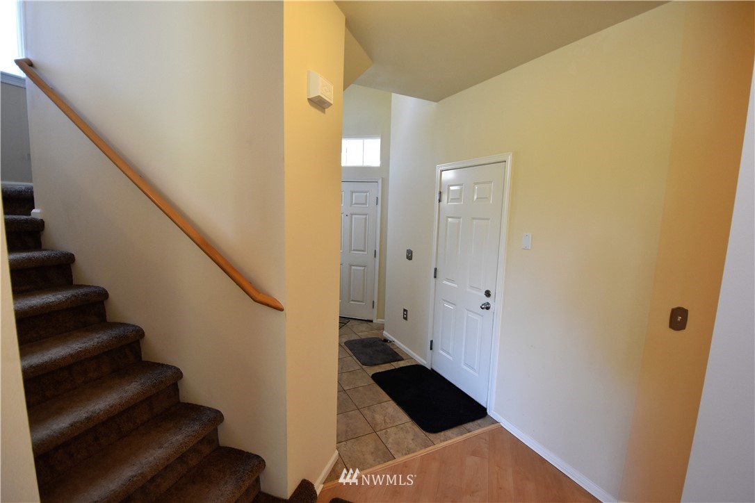 211 South 48th Street, Unit C Renton, WA 98055 - Photo 6 of 19 Gallery Image 6