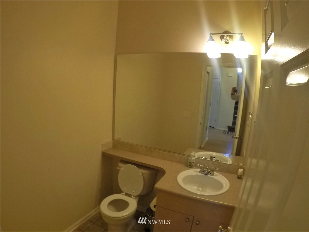 211 South 48th Street, Unit C Renton, WA 98055 - Photo 7 of 19 Gallery Image 7
