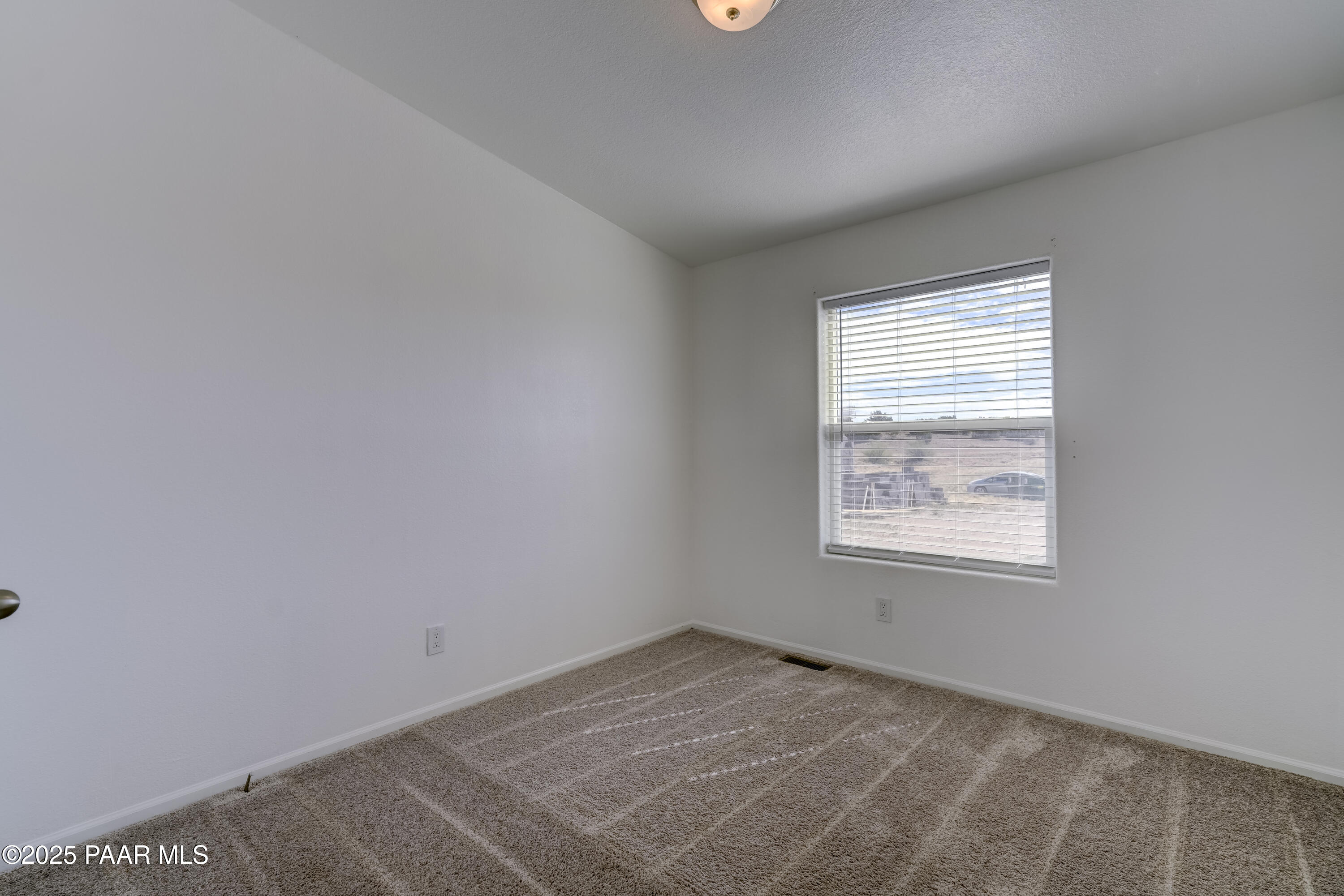 26600 North Feather Mountain Road Paulden, AZ 86334 - Photo 14 of 52 Guest Bedroom 1