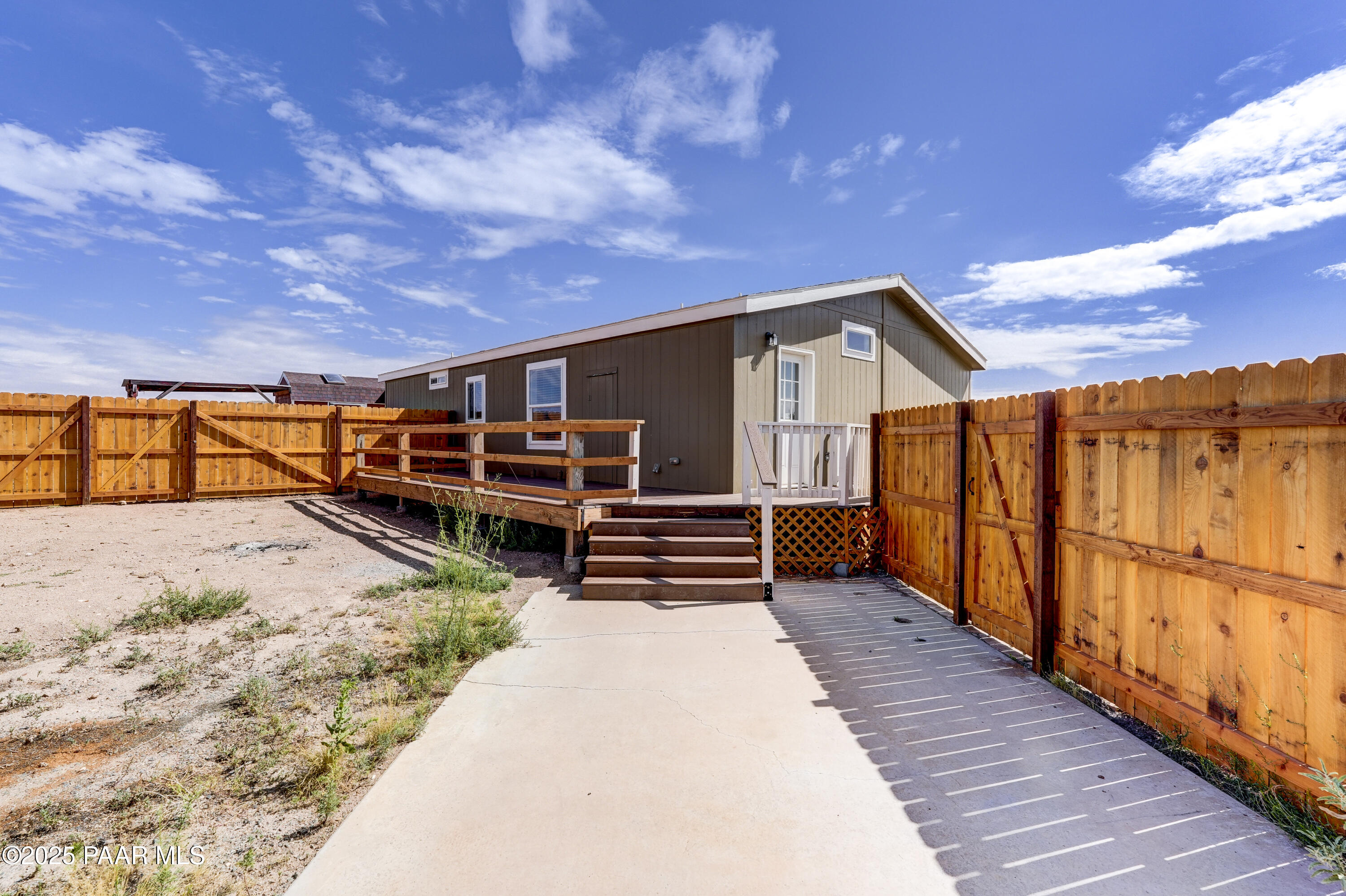 26600 North Feather Mountain Road Paulden, AZ 86334 - Photo 24 of 52 Back View 1