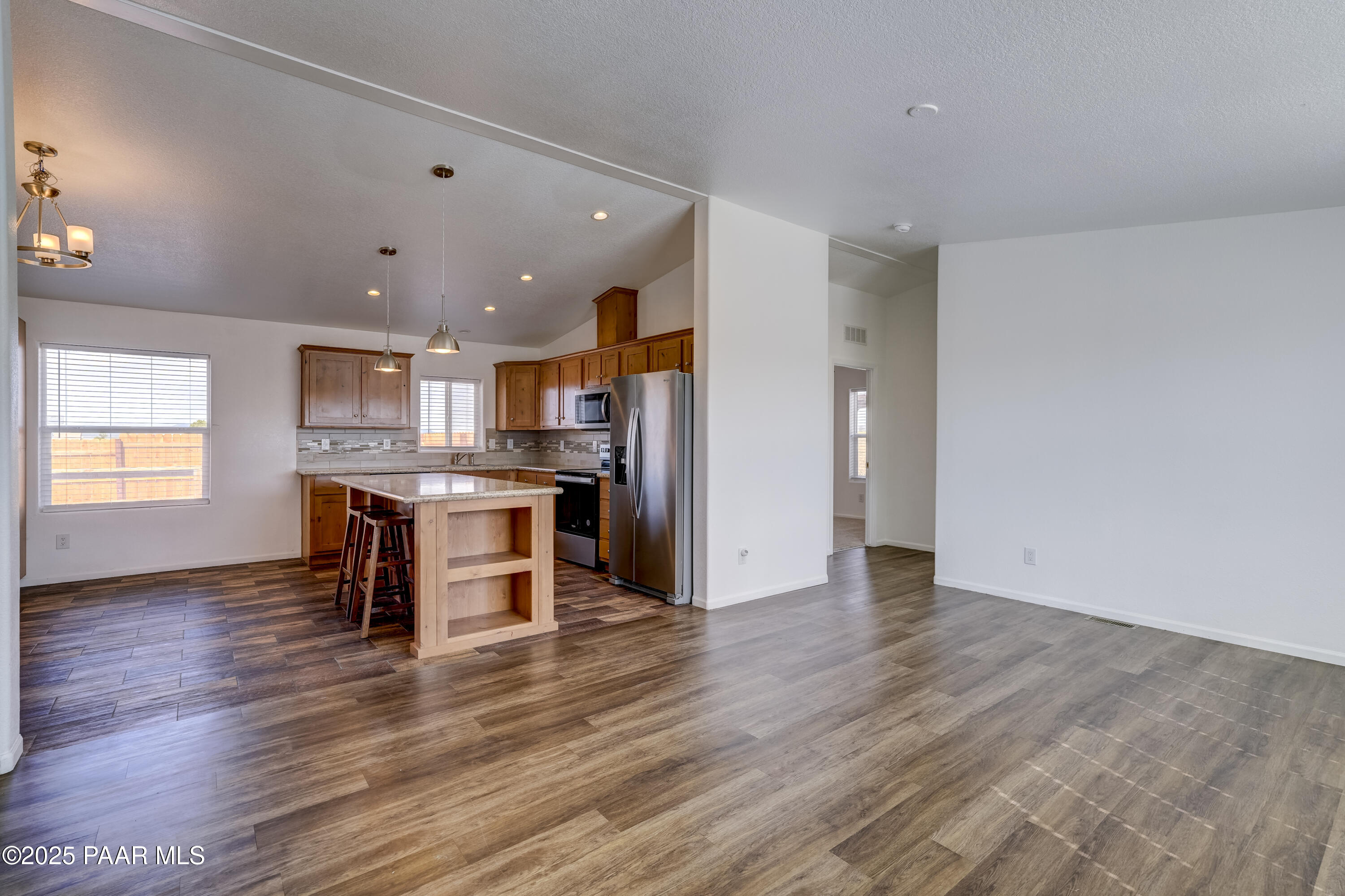 26600 North Feather Mountain Road Paulden, AZ 86334 - Photo 4 of 52 Living Room 3