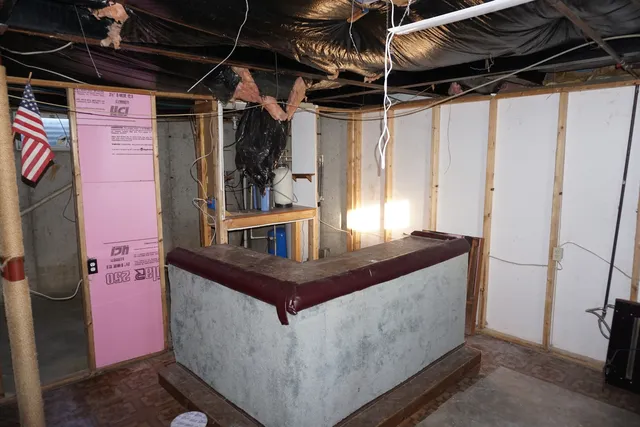 a view of walk in closet