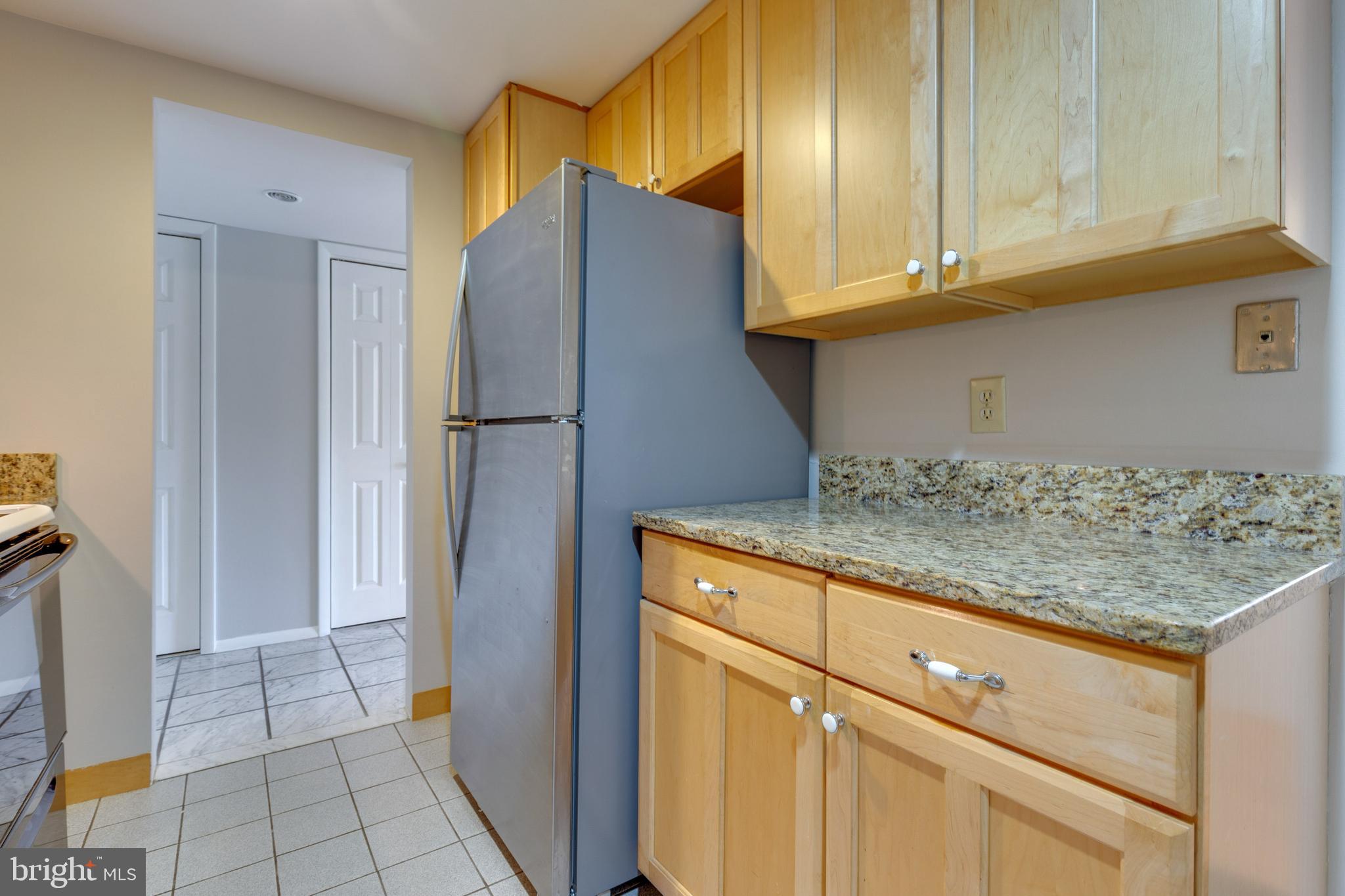 6300 Stevenson Avenue, Unit 907 Alexandria, VA 22304 - Photo 13 of 33