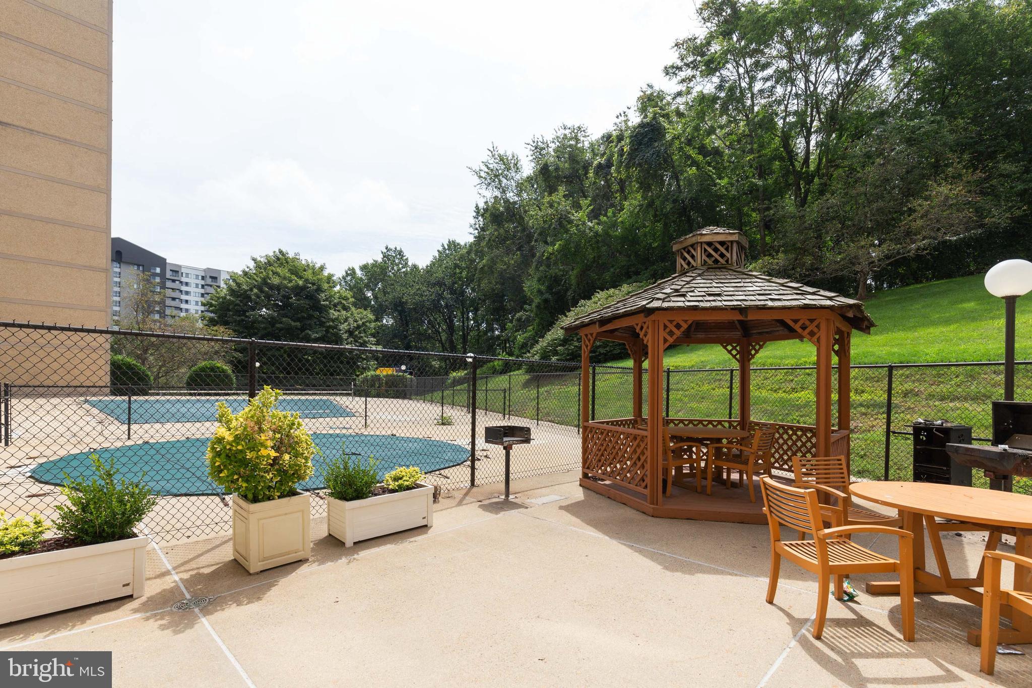 6300 Stevenson Avenue, Unit 907 Alexandria, VA 22304 - Photo 27 of 33