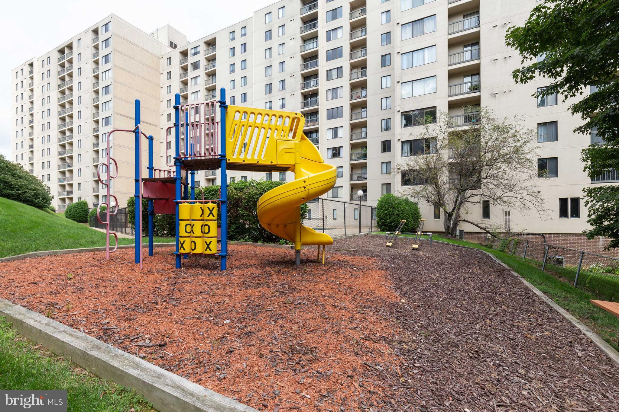 6300 Stevenson Avenue, Unit 907 Alexandria, VA 22304 - Photo 28 of 33