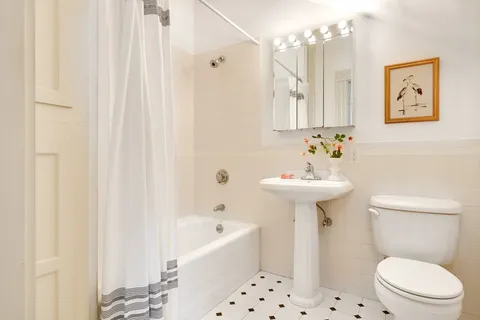 $589,000 | 70-1 Cushing Street, Unit 1, Cambridge, MA 02138