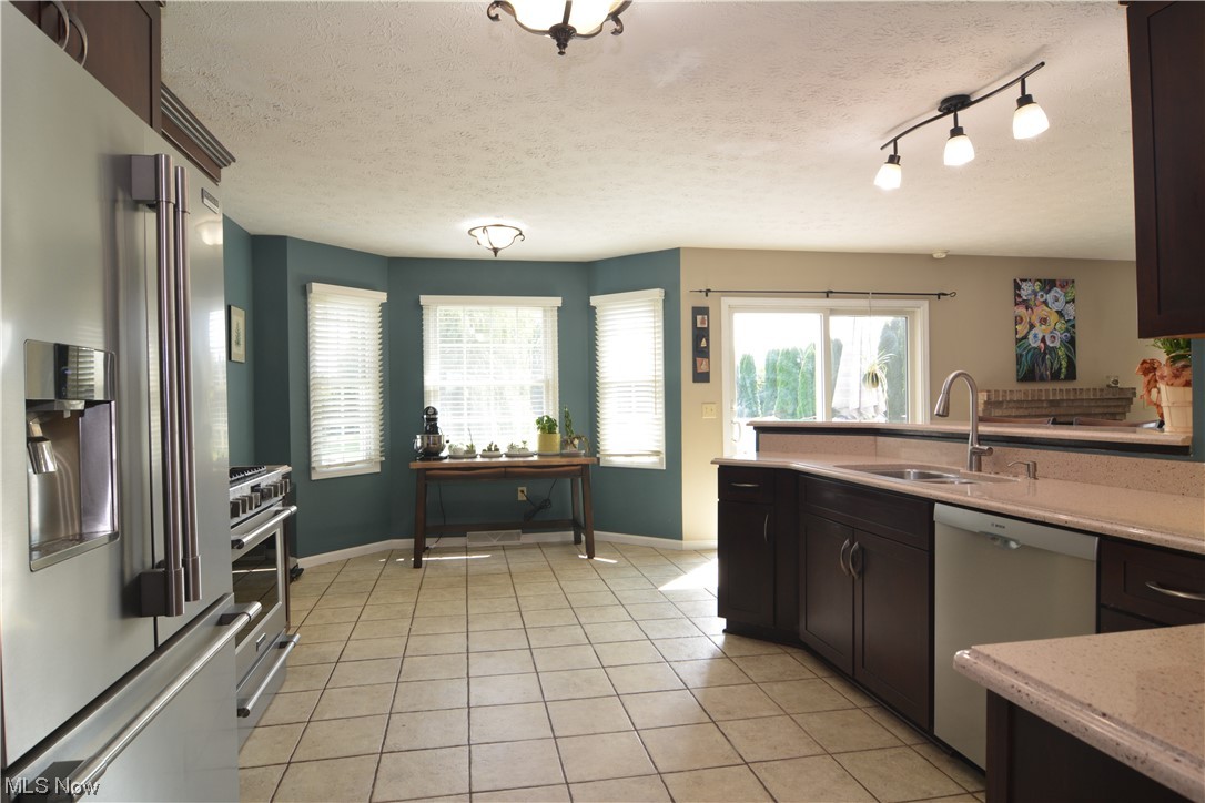 12014 West Lake Road Vermilion, OH 44089 - Photo 9 of 35 Gallery Image 9