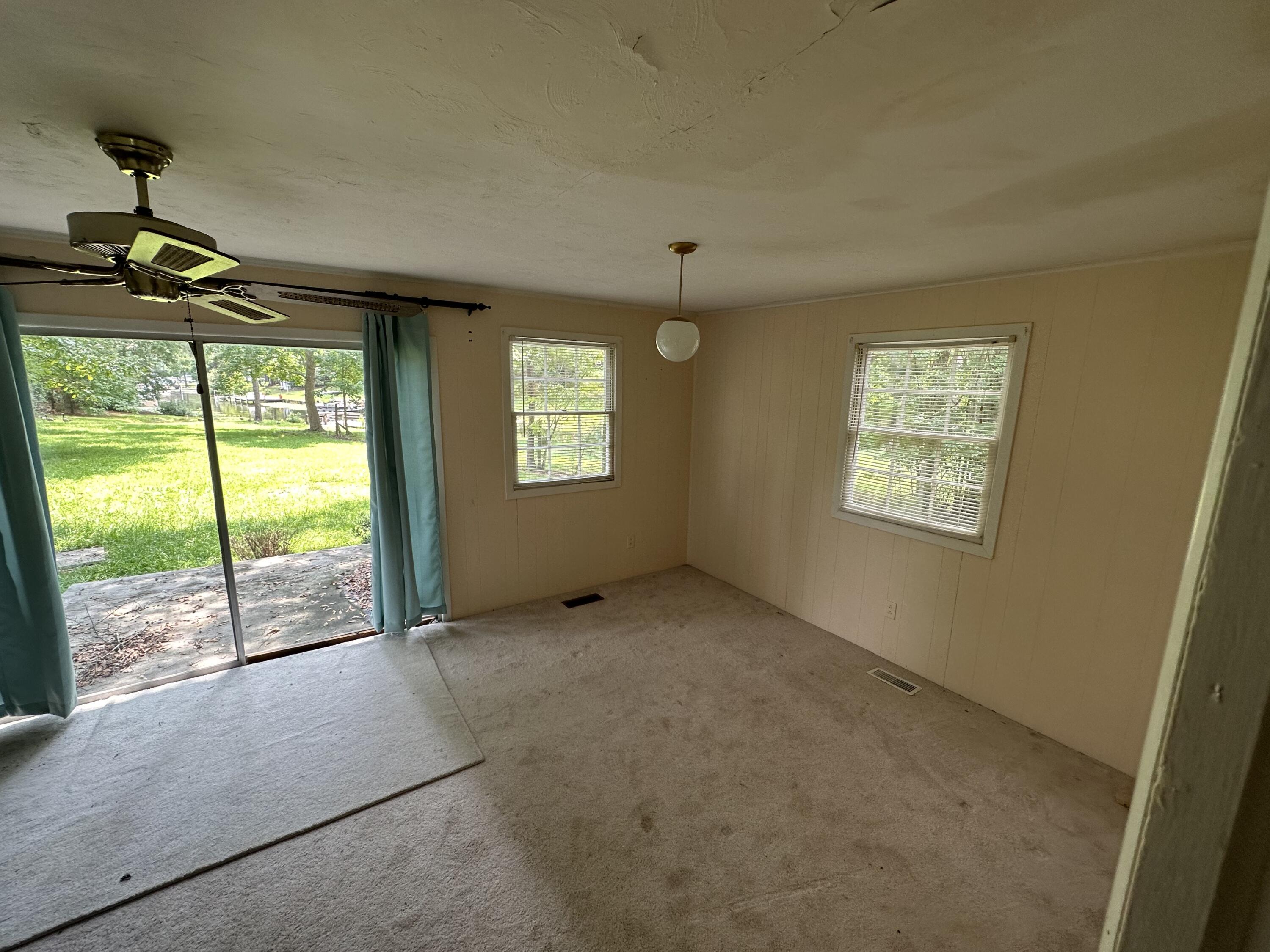 2265 Clubhouse Road Summerton, SC 29148 - Photo 7 of 13 IMG_8893