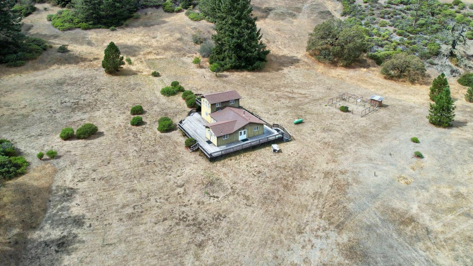 444 Newsome Road Bridgeville, CA 95526 - Photo 36 of 48