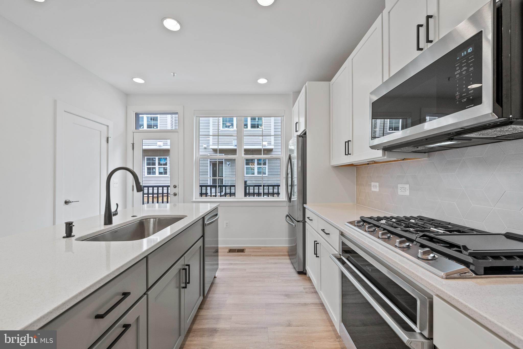 11249 Beaker Street Reston, VA 20190 - Photo 15 of 49