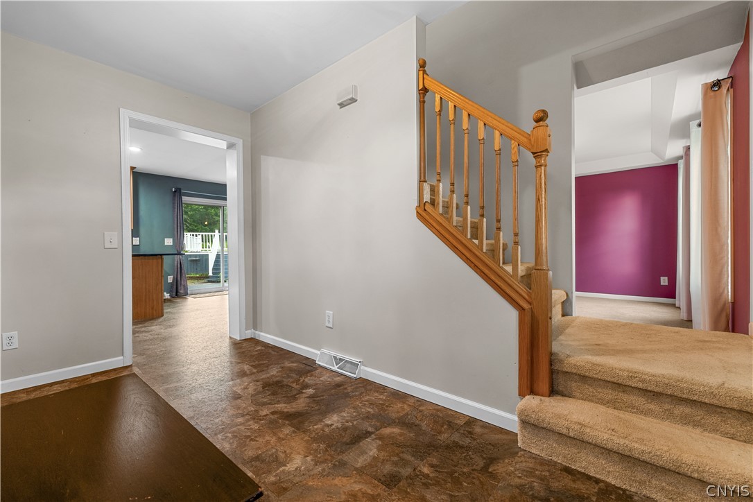6349 Trenton Road Marcy, NY 13502 - Photo 11 of 44 Front entry hall