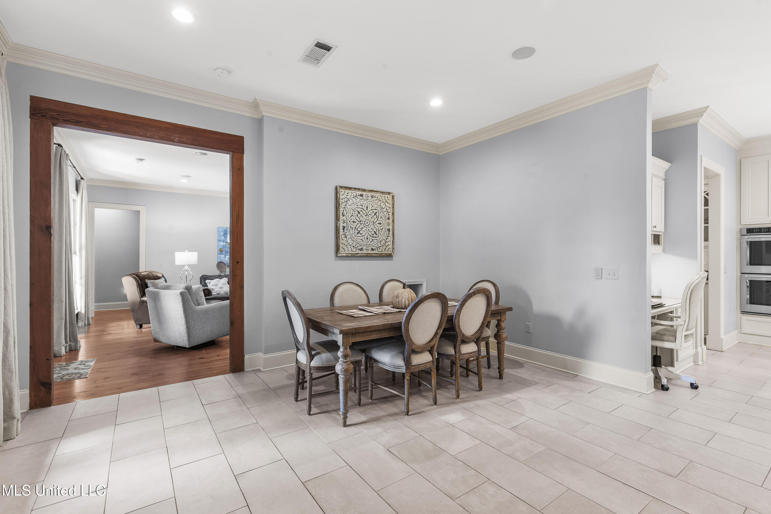 722 Arlington Court Madison, MS 39110 - Photo 11 of 54 722 Arlington Ct-36