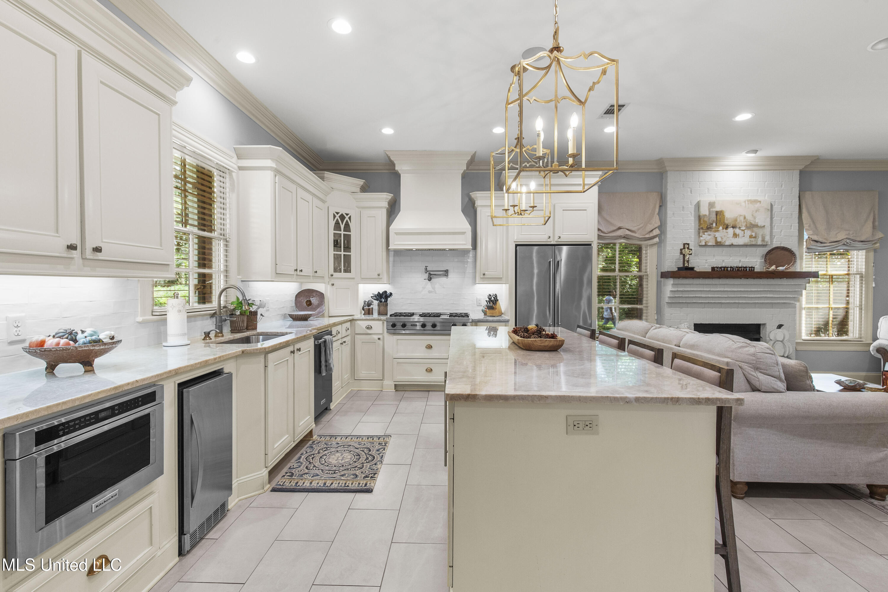 722 Arlington Court Madison, MS 39110 - Photo 13 of 54 722 Arlington Ct-25