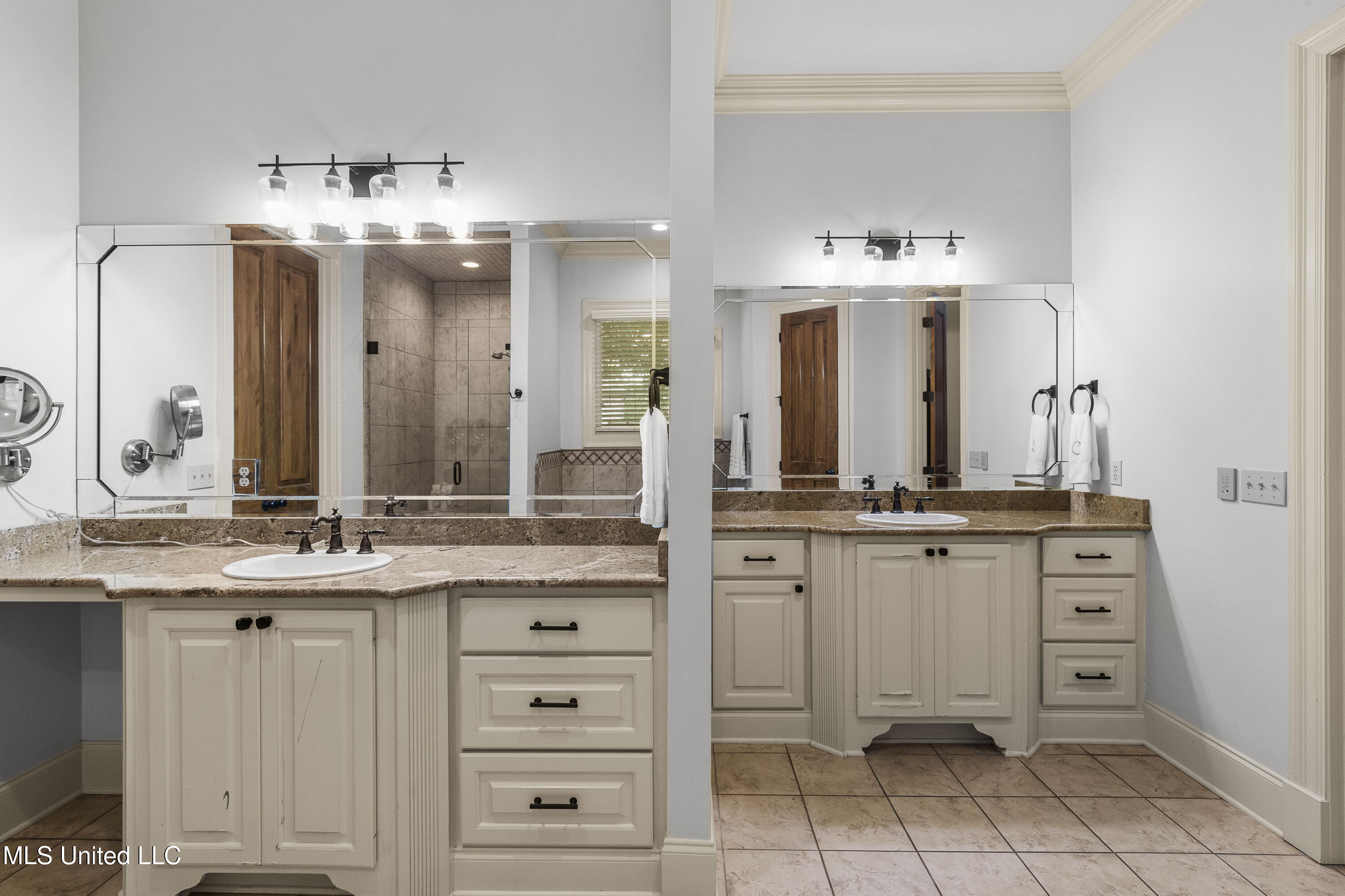 722 Arlington Court Madison, MS 39110 - Photo 24 of 54 722 Arlington Ct-48