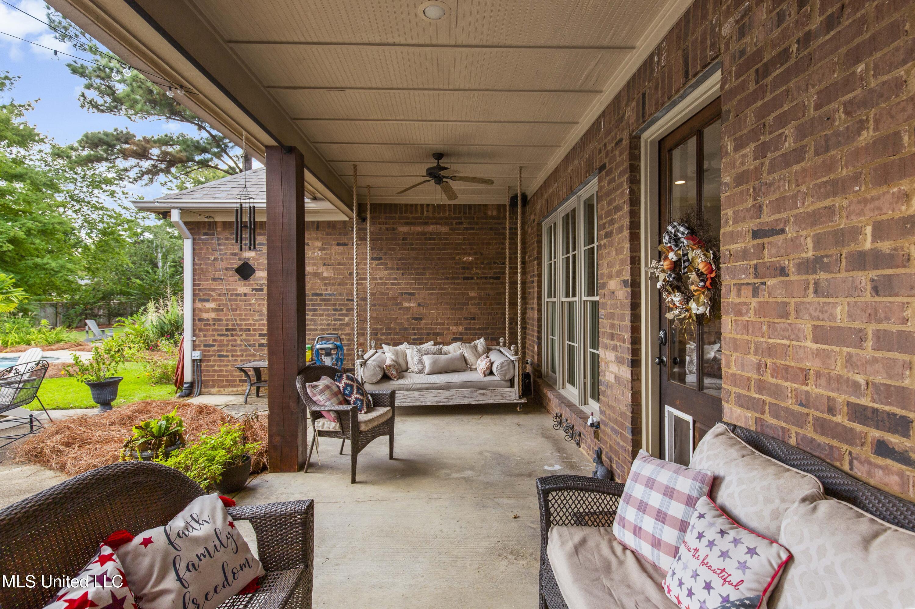 722 Arlington Court Madison, MS 39110 - Photo 47 of 54 722 Arlington Ct-76