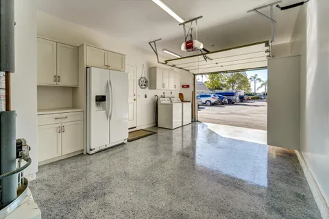 $1,325,000 | 4501 Carpinteria Avenue, Unit C, Carpinteria, CA 93013