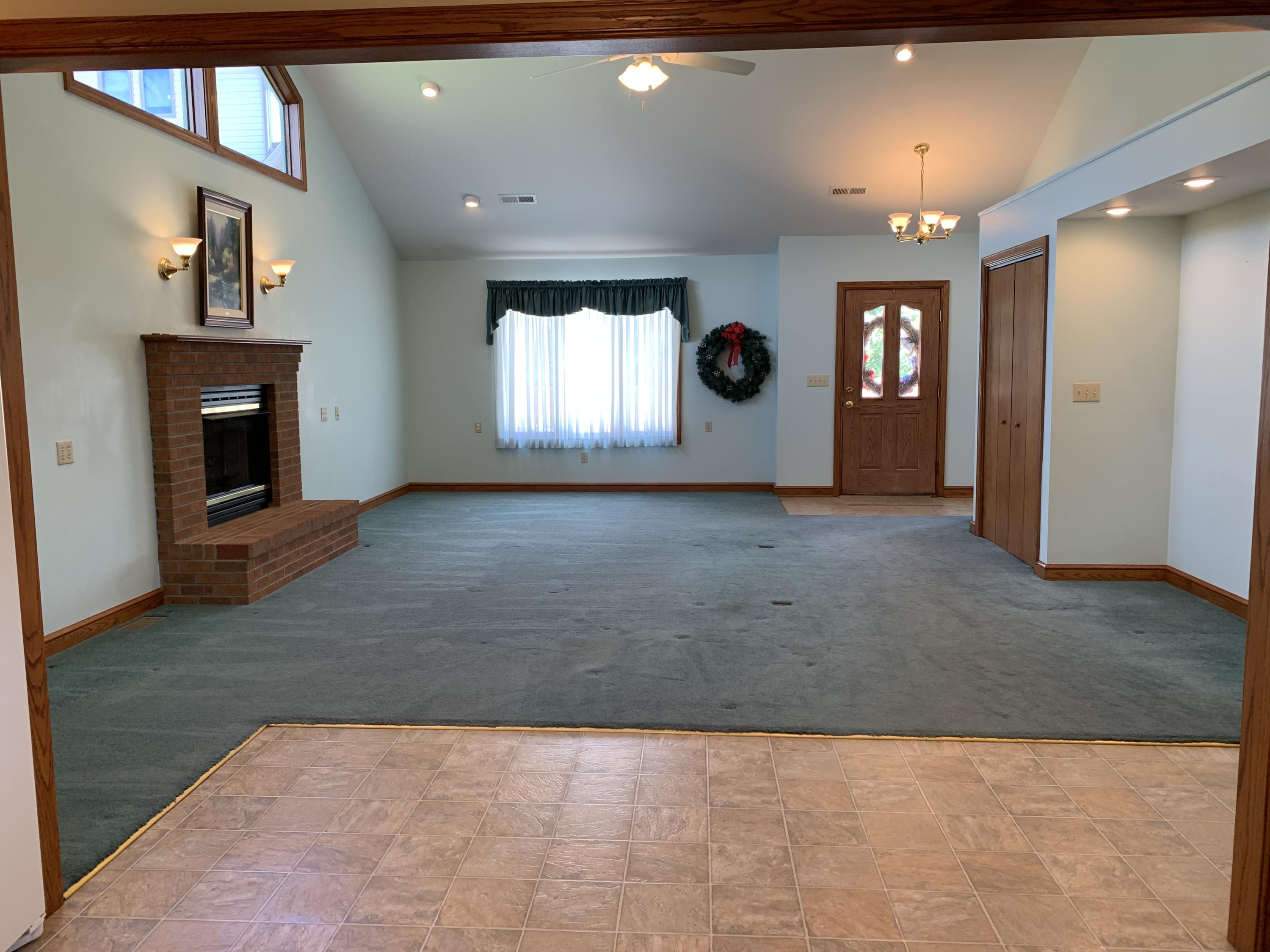 2335 Alean Road Wirtz, VA 24184 - Photo 20 of 101 18 Great Room