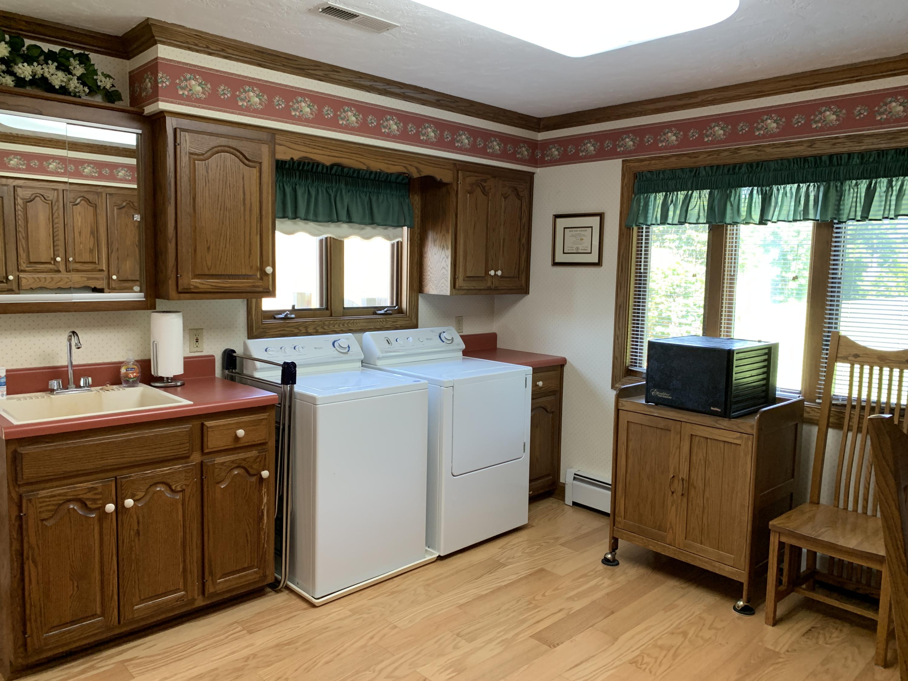 2335 Alean Road Wirtz, VA 24184 - Photo 49 of 101 44a Laundry Room (3)