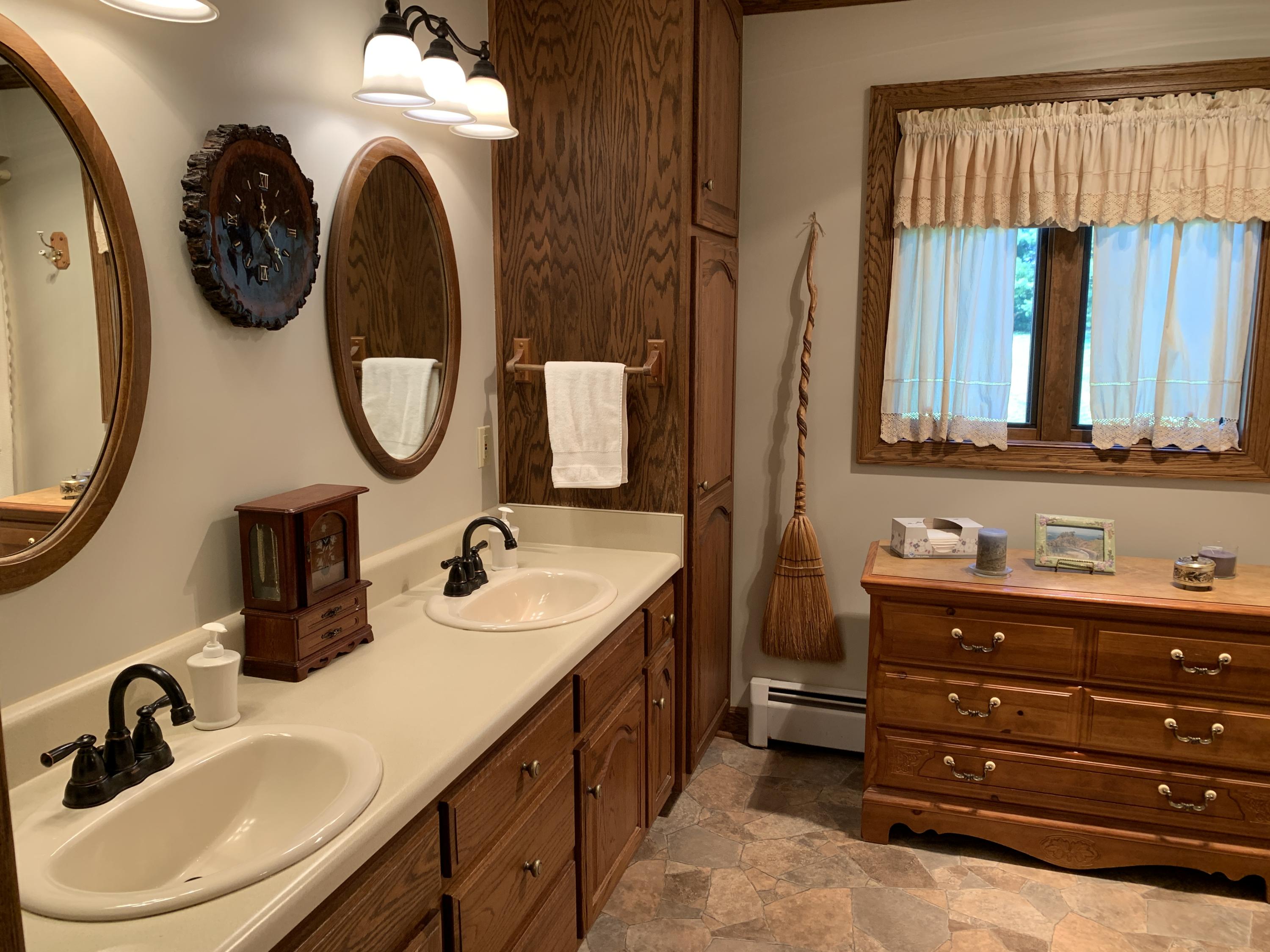2335 Alean Road Wirtz, VA 24184 - Photo 7 of 101 6 Master Bath (2)