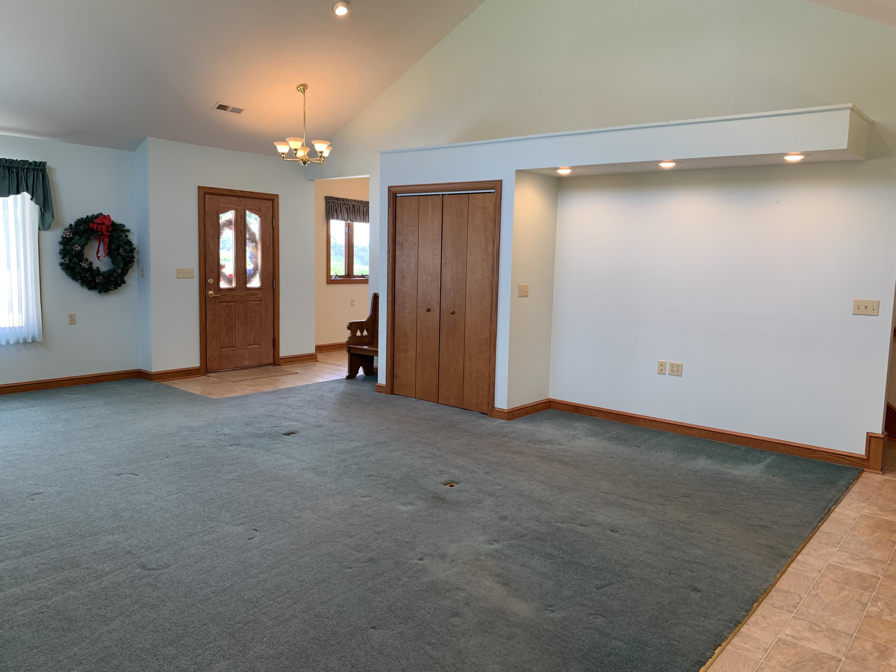 2335 Alean Road Wirtz, VA 24184 - Photo 67 of 101 61 Great Room